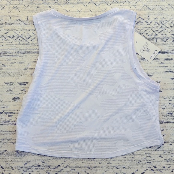 Halara Loose Camo Cropped Tank Top Medium - Picture 4 of 6